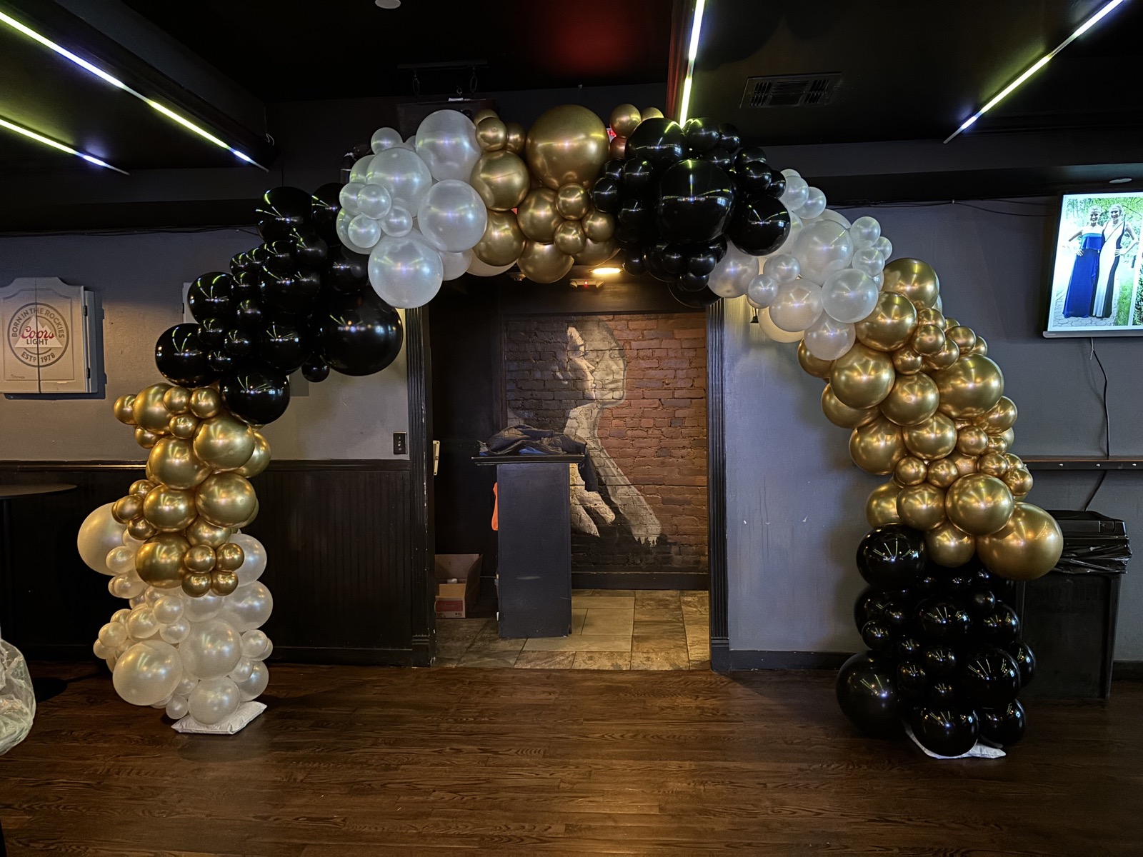 Chrome gold & black arch — Soirée by Arches & Aesthetics by Lisa